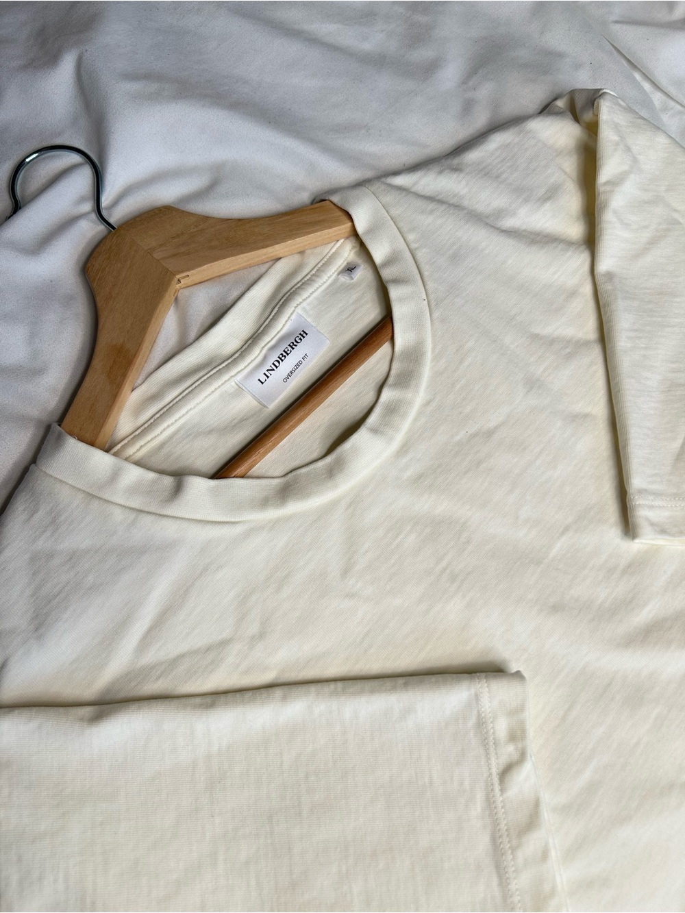 Lindbergh 100% Cotton Oversized Cream T-Shirt - Classic Men's Tee